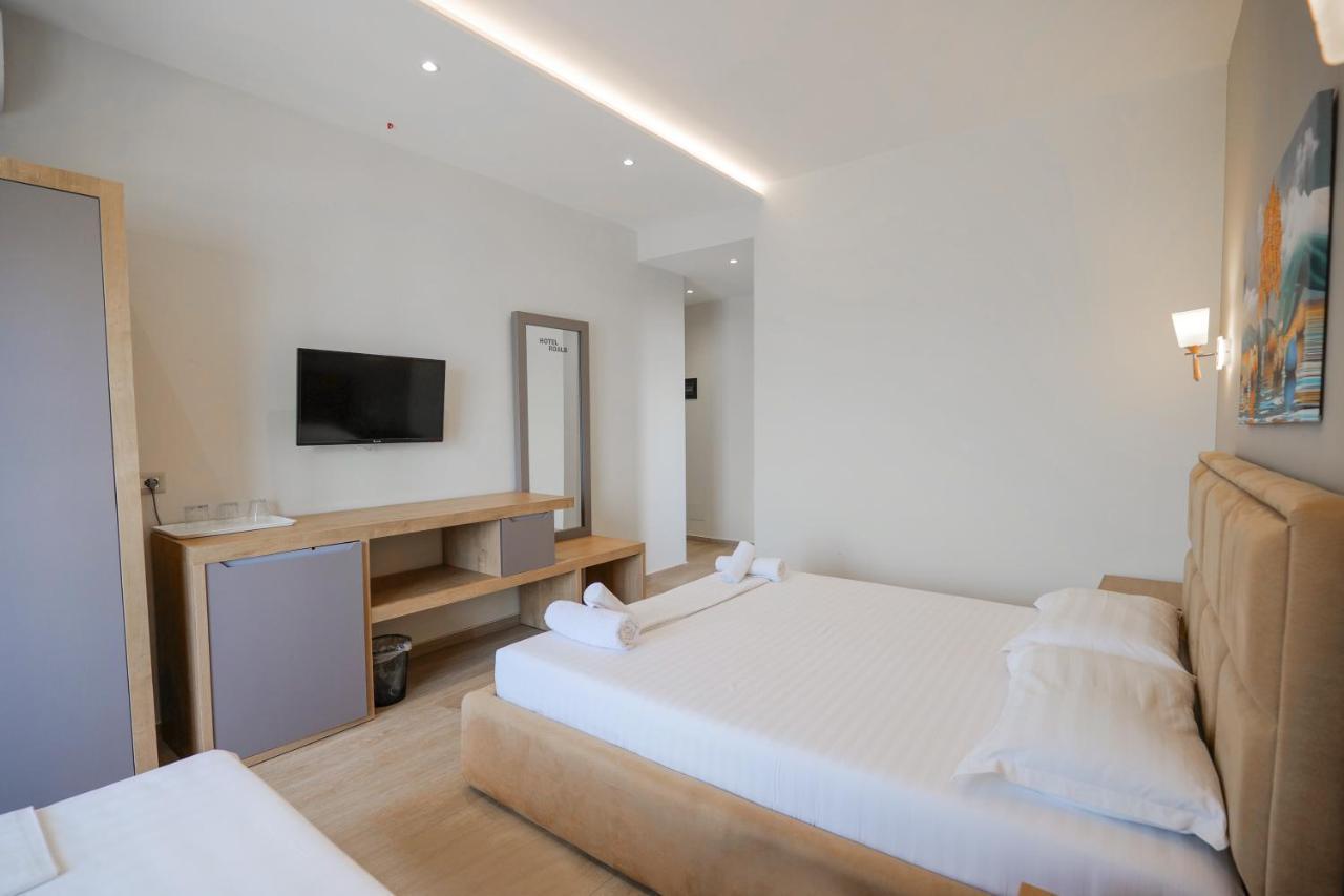 Hotel Roalb Radhimë Extérieur photo